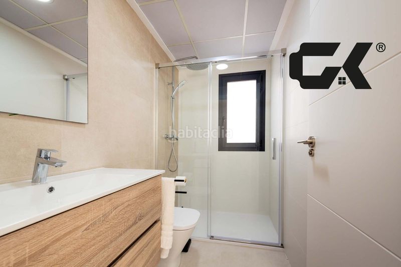 Foto a0f76e71-9ff4-4dab-9d63-1a8088040df0. Casa adossada amb aparcament piscina a Cox