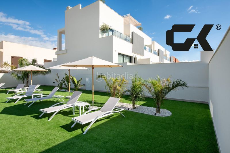Foto d0eb4fbf-32fd-4df4-9b21-3df4a6e566fb. Casa adossada amb aparcament piscina a Cox