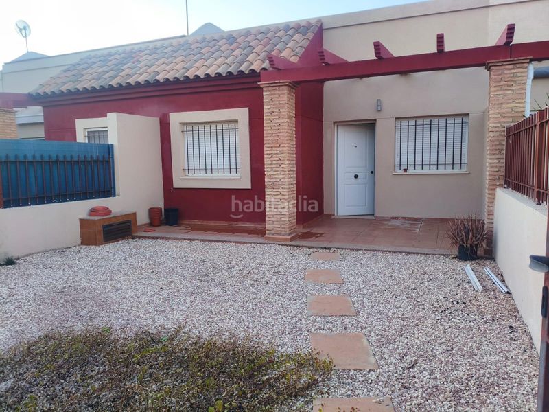 Foto c644fdd5-3b17-4add-a14f-e4f95b6eb5ca. Casa adossada amb piscina a Mazarrón casco urbano Mazarrón