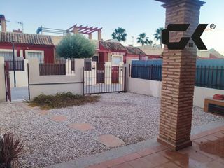 Casa adossada a Mazarrón Casco Urbano. Villa con solárium panorámico y piscina  saladillo golf
