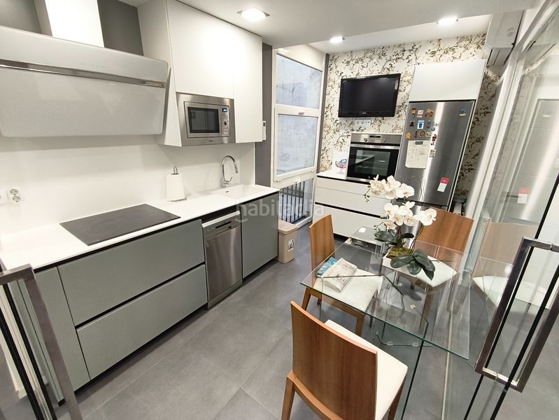 Foto d6661ad5-e114-4952-aeac-97880040d6d4. Flat with heating in Centro Cuenca