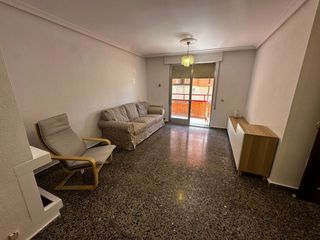Rent Flat  Calle río cabriel. Piso en alquiler para estudiantes en zona san fernando y grisoli