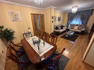 Chalet  Calle antonio machado. Chalet unifamiliar en venta