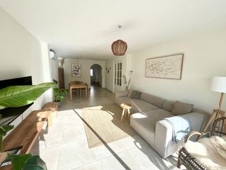 Miete Etagenwohnung  Avenida costa brava