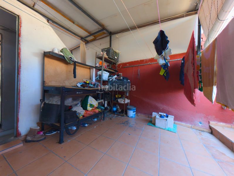 Foto 368ae351-9561-4e32-af6c-2480964b9afd. Casa adossada amb xemeneia a Centro Burriana
