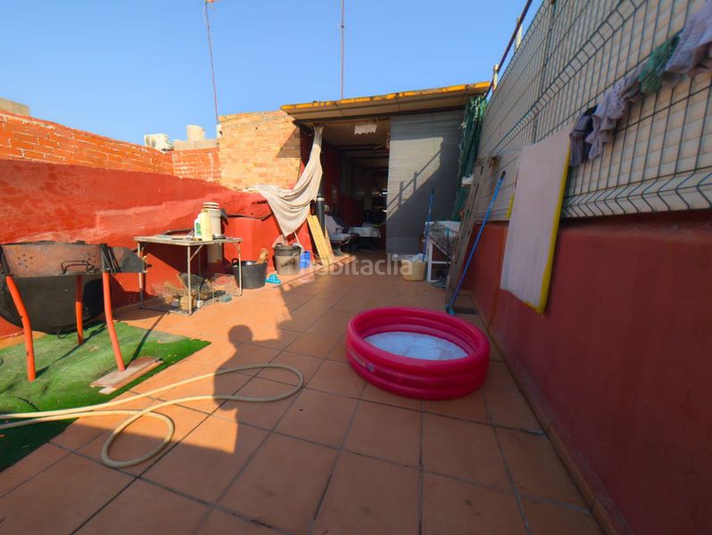 Foto ca92a9a3-f09c-4b29-aae1-d1fd1363370d. Casa adossada amb xemeneia a Centro Burriana