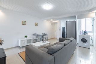 Flat in Carrer de Jaca 10