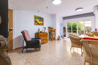 Appartamento  Carrer del mestre padilla. Amplia vivienda en venta en mislata, zona canaleta.