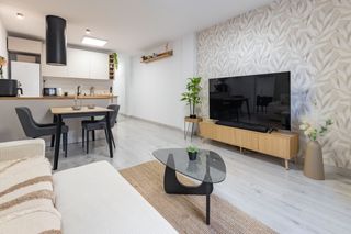 Planta baixa  Carrer dels reis catòlics. Vivienda completamente reformada año 2025