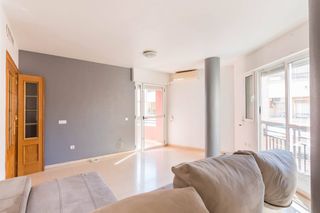 Lloguer Pis a La Flota. Piso en zarandona.
