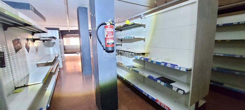 Foto f197d728-178d-4ee5-bb32-ab4798024fc2. Miete geschäftsraum in carrer de santa coloma 31 in Barcelona