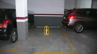 Autoparkplatz in Carrer de padilla 331. Plaza de parking junto sagrada familia