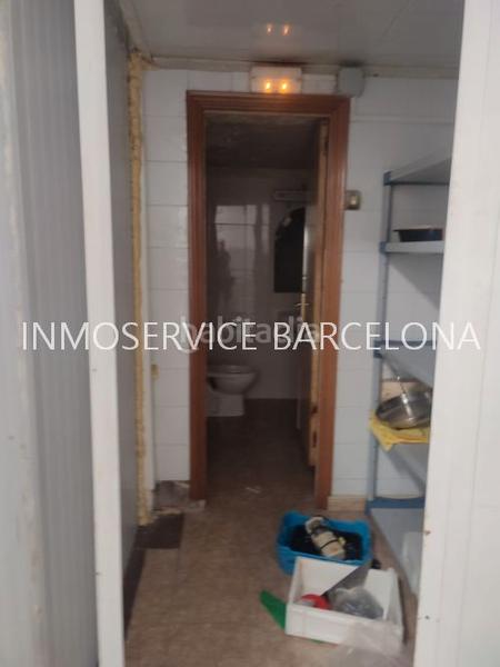 Foto 94f1e657-6f78-40b7-9abd-fb8a173f8919. Local commercial avec chauffage dans La Verneda - La Pau Barcelona
