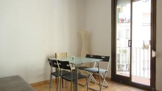 Pis a Sagrada Famlia. Piso alto y soleado en venta c/avenida gaud con aire acondicion