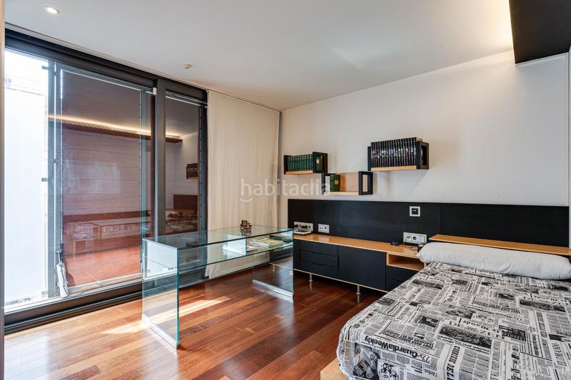 Foto 09c2436d-134e-4369-b014-4a08fa645024. Casa bifamiliare con riscaldamento parcheggio in Sant Ramon - Maternitat Barcelona