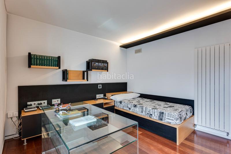 Foto 2b1770b9-ffcf-4e3c-9003-d7d4b753a8b3. Casa bifamiliare con riscaldamento parcheggio in Sant Ramon - Maternitat Barcelona