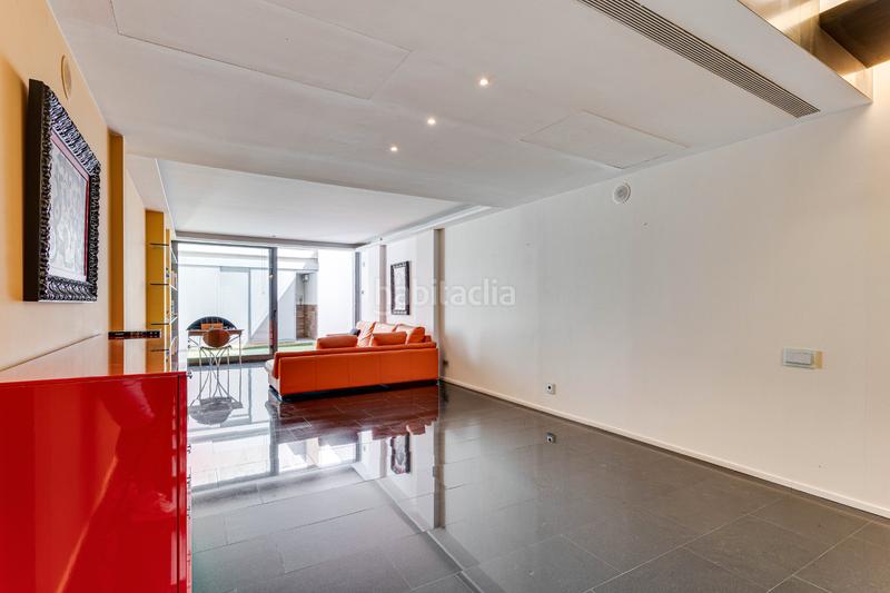 Foto 4c48f1b7-1bf4-4944-8c06-93711d28b551. Casa bifamiliare con riscaldamento parcheggio in Sant Ramon - Maternitat Barcelona