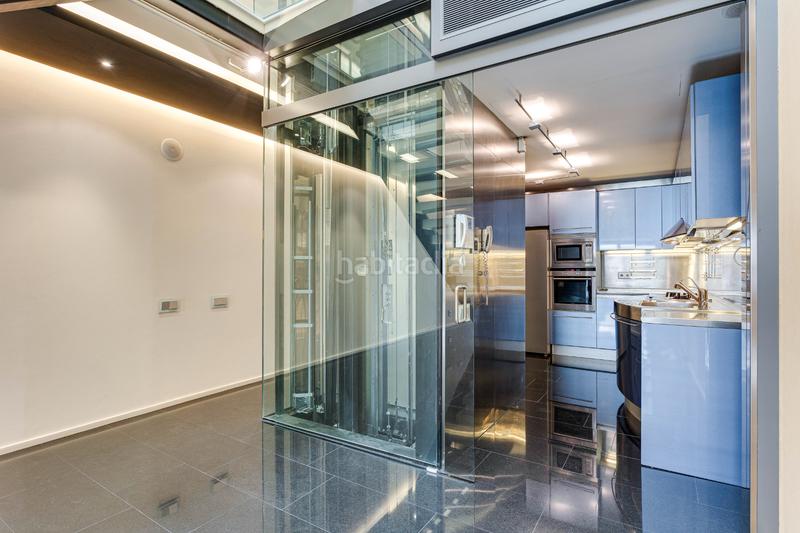 Foto b9403a5a-691b-4188-833e-d25220ea8c70. Casa bifamiliare con riscaldamento parcheggio in Sant Ramon - Maternitat Barcelona