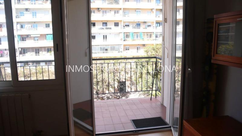 Foto d0611d33-3d18-408b-a032-337a7e9fb76a. Location appartement avec chauffage dans Baix Guinardó Barcelona
