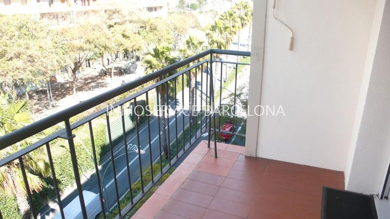 Foto 8f486d32-a2da-43bb-b101-3044e88b8a3f. Miete etagenwohnung mit heizung in Baix Guinardó Barcelona