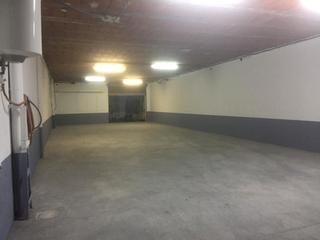 Locale commerciale in Carrer de Joanot Martorell 23