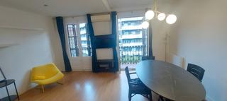Miete Etagenwohnung  Carrer d'aragó. Céntrico con balcón