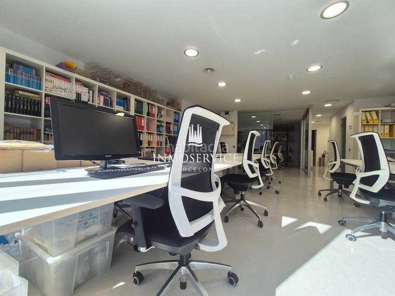 Foto 16becf1a-32f0-4c0e-a4f1-63f9e06c9905. Oficina amb calefacció a Dreta de l´Eixample Barcelona