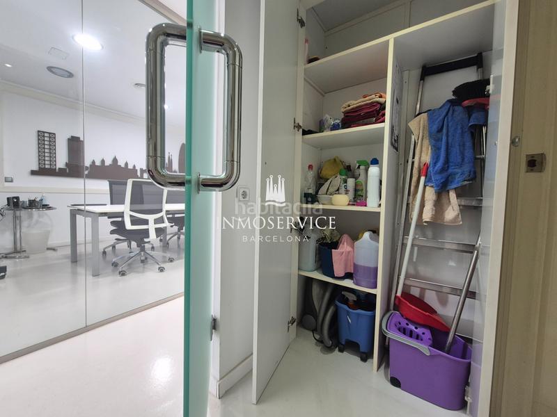 Foto 77e50211-1be3-448d-a370-fab4313fb3e9. Oficina amb calefacció a Dreta de l´Eixample Barcelona