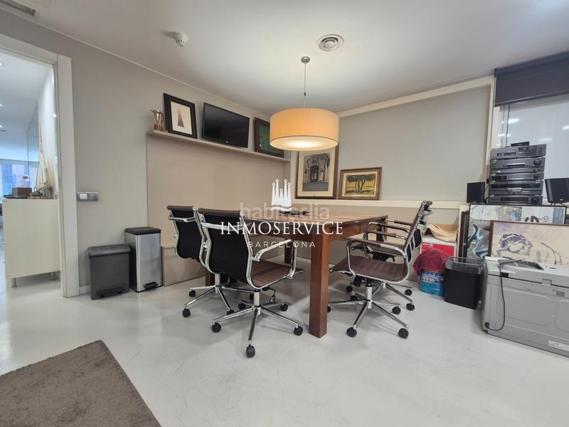 Foto cc6d3e07-81e0-47b3-8ee7-dcbcf64420f3. Oficina amb calefacció a Dreta de l´Eixample Barcelona