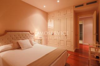 Pis a Dreta de l´Eixample. Amplio y luminoso piso en el corazón de l' eixample con parking