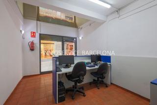 Locale commerciale in Carrer de cervantes 6. Local con posible vivienda en piso superior oportunidad unica en