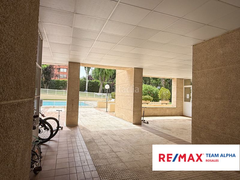 Foto 40dbb5f3-5ed0-4e6b-90a8-53ef0e628c14. Casa amb calefacció aparcament piscina a Peñagrande Madrid