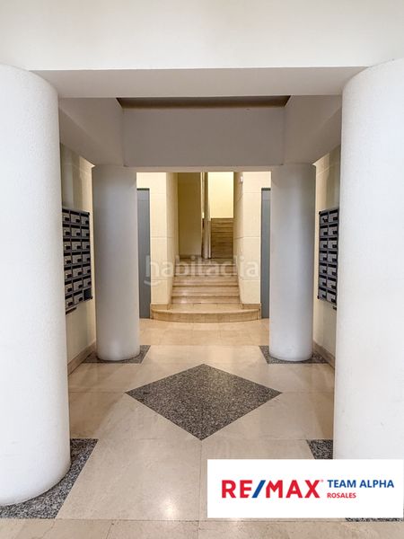 Foto ba6d72e3-f5bb-490f-b331-6855503220bc. Casa amb calefacció aparcament piscina a Peñagrande Madrid