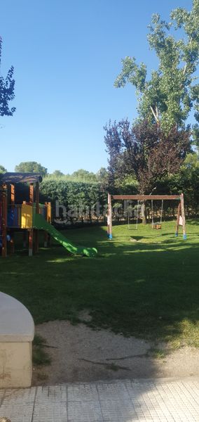 Foto ca045e78-a358-4c09-ab1b-6b5ba60a629e. Casa amb calefacció aparcament piscina a Peñagrande Madrid