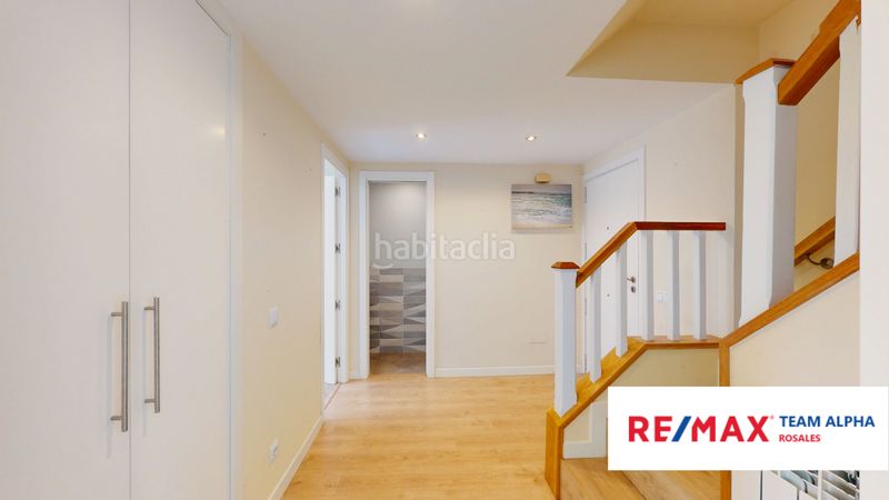 Foto dafa21f7-4de1-429c-b34b-abc95e870d18. Casa amb calefacció aparcament piscina a Peñagrande Madrid