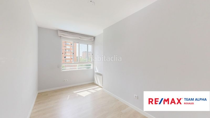 Foto dcdc579b-e6a7-490c-9c67-a594c2ca61e9. Casa amb calefacció aparcament piscina a Peñagrande Madrid