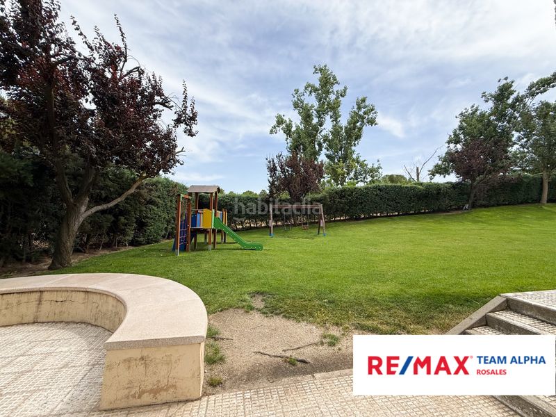Foto e1dde4de-ea79-432f-a795-5e93a67334e6. Casa amb calefacció aparcament piscina a Peñagrande Madrid