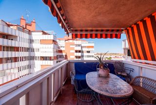 Flat in Villafontana - Estoril I. Piso luminoso de 3 habitaciones con gran terraza y garaje en mós