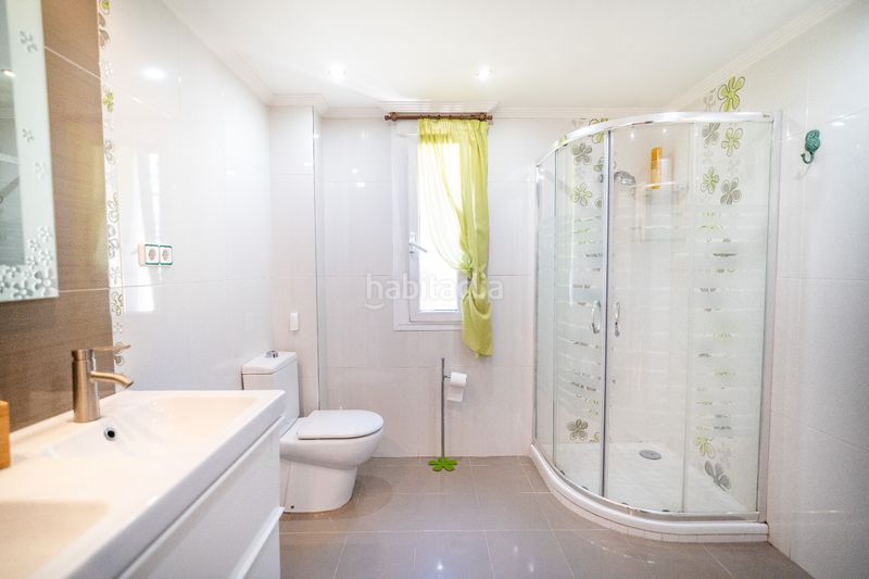 Foto a817130e-b64e-4943-ad5a-715774e09ed5. Chalet with parking in Cabanillas de la Sierra