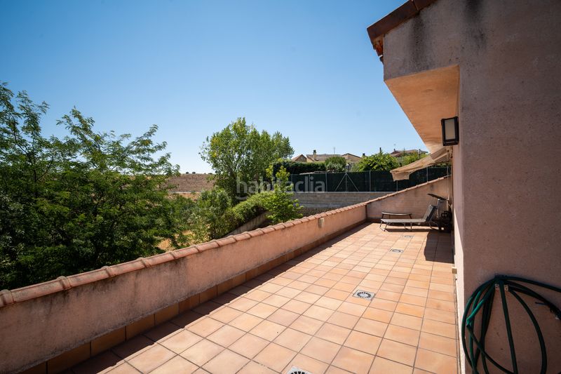 Foto dd418e53-d5d3-41c7-980e-4169e829e9a7. Chalet with parking in Cabanillas de la Sierra