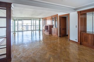 Pis  Avenida del alcalde de móstoles. Piso de esquina en estoril ii