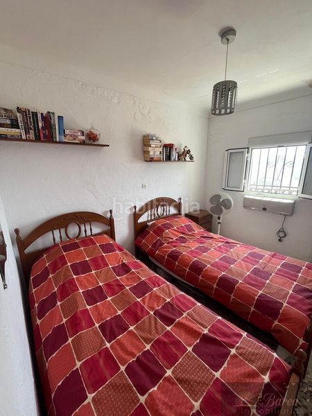 Foto 373a276a-b926-4080-a15b-afe694e0e315. Casa a Iznájar