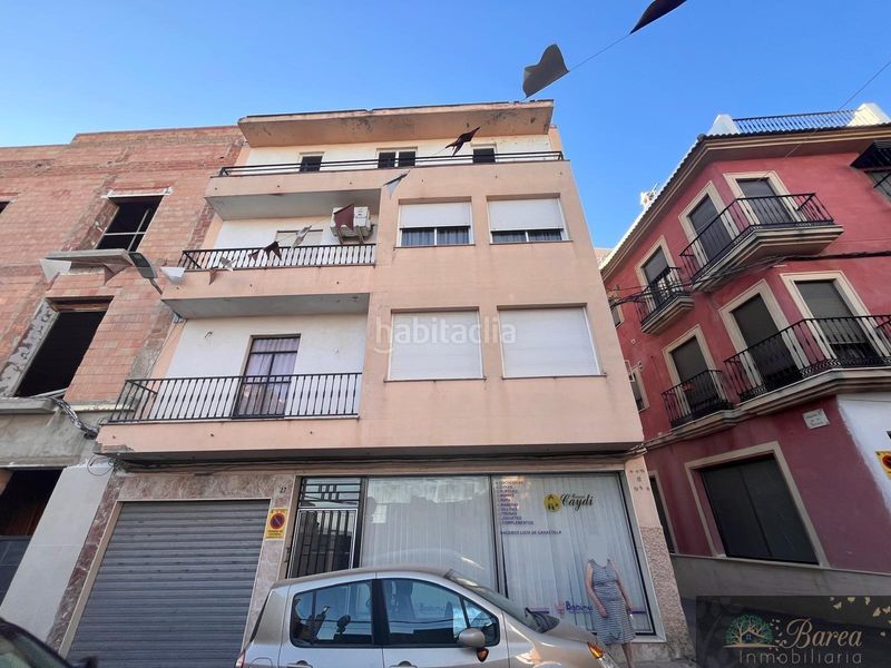 Foto 0e4cfd56-d73c-4ca4-9864-254432e534d1. Edifici a Rute
