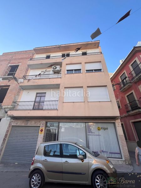 Foto 92b555a7-ea34-4d7f-a74b-f85f9d0b9163. Edifici a Rute