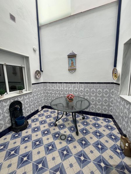 Foto f5147f4b-f940-4ba9-b2cd-14a8978c6b49. Casa  en Rute