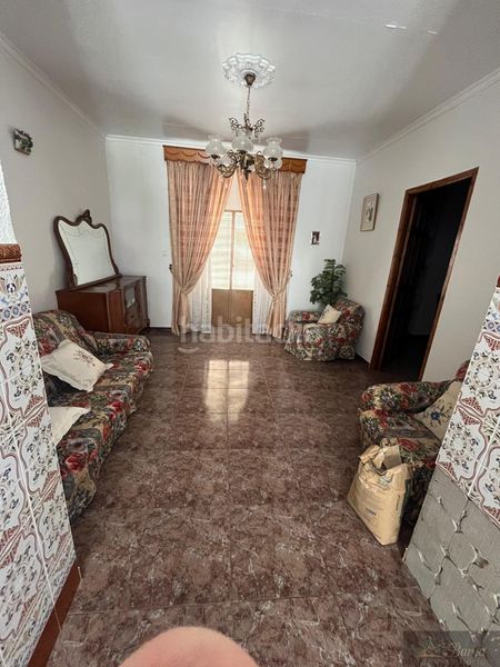 Foto bdcc38b2-70ca-44d1-9e18-b75ec8b139b3. Casa a Iznájar