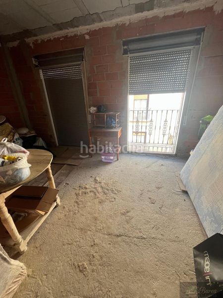 Foto 5cb6d7dd-1391-40e7-8e41-ec3f4354526f. Edifici a Rute