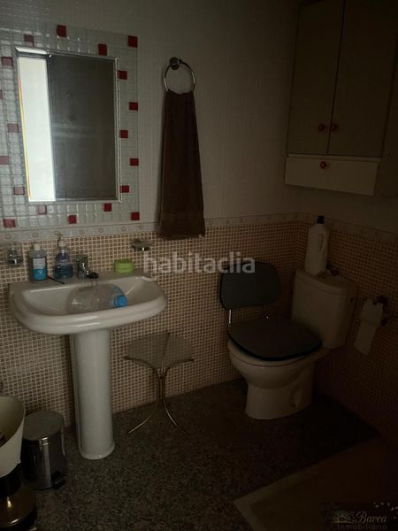 Foto dd63e366-3ec3-400a-9b4a-c715b9d4d692. Edifici a Rute
