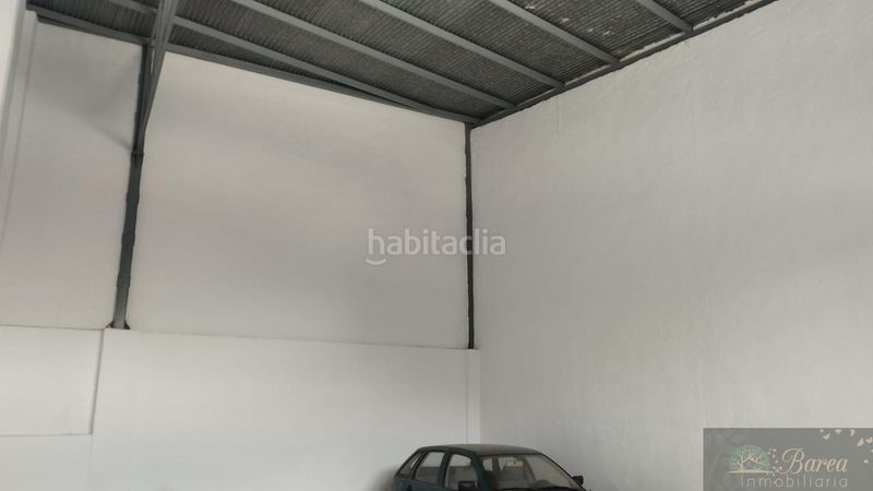 Foto 1ac500ce-6fe6-4237-a5d4-4ba1d2d6c613. Nau industrial a Rute
