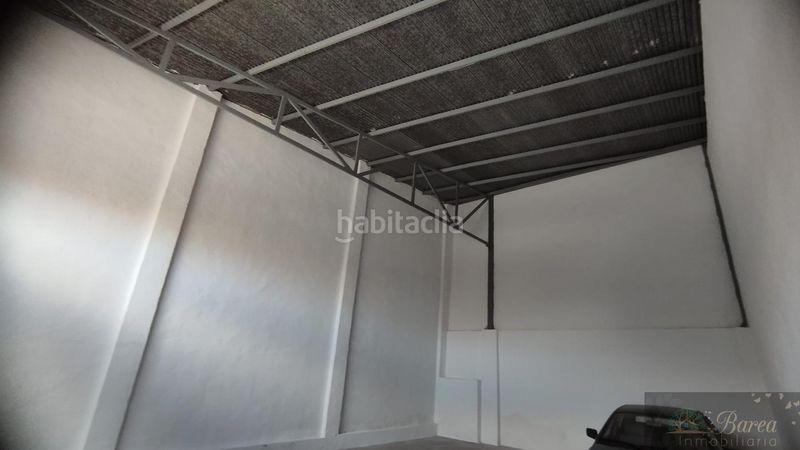 Foto ab481445-59cc-4008-ab0a-829050f41bd9. Nau industrial a Rute